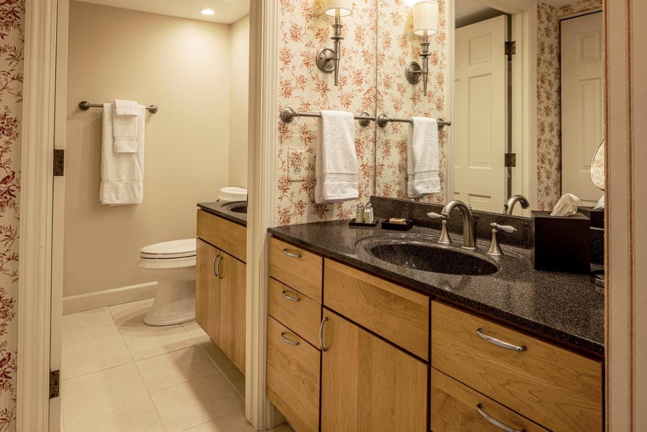 Baywood Conference And Lodging Center Coraopolis Экстерьер фото