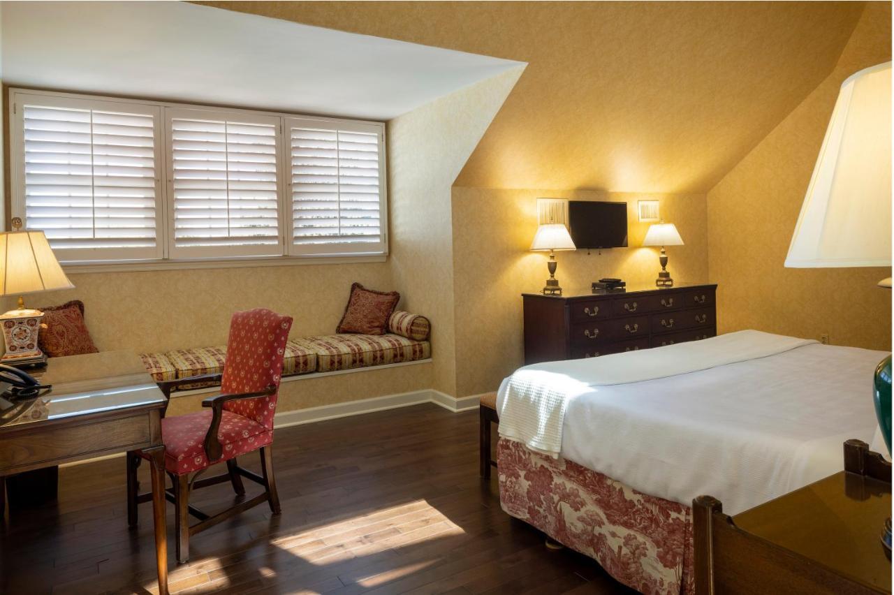 Baywood Conference And Lodging Center Coraopolis Экстерьер фото