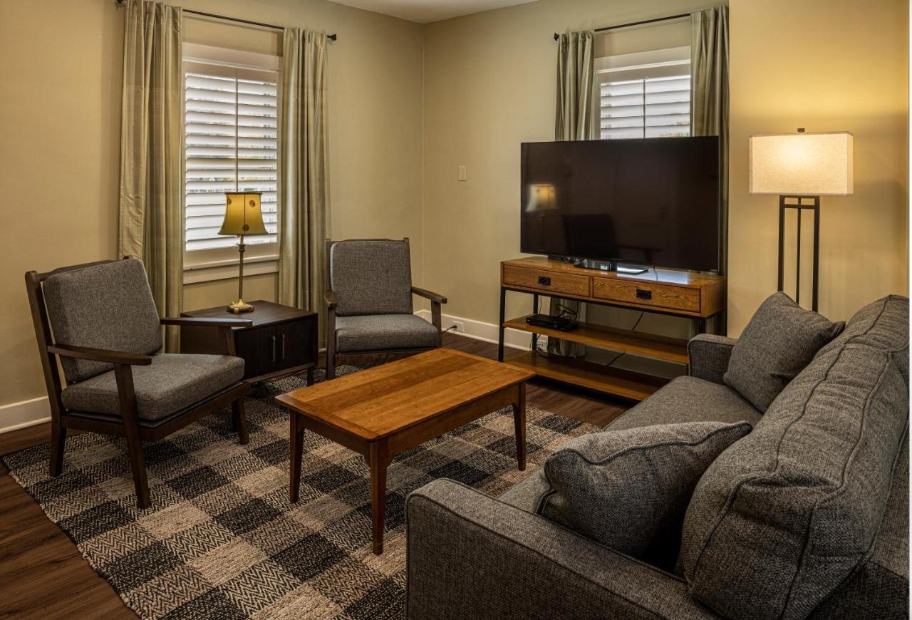 Baywood Conference And Lodging Center Coraopolis Экстерьер фото